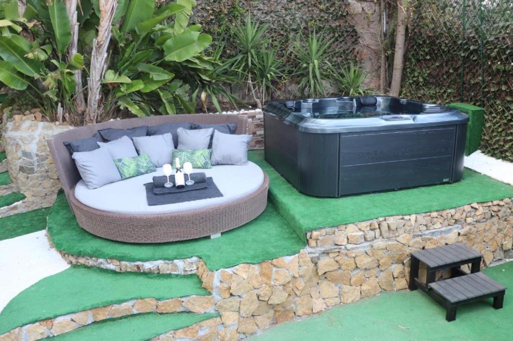 Luxury Jacuzzi Home & Terraces Малага Екстериор снимка