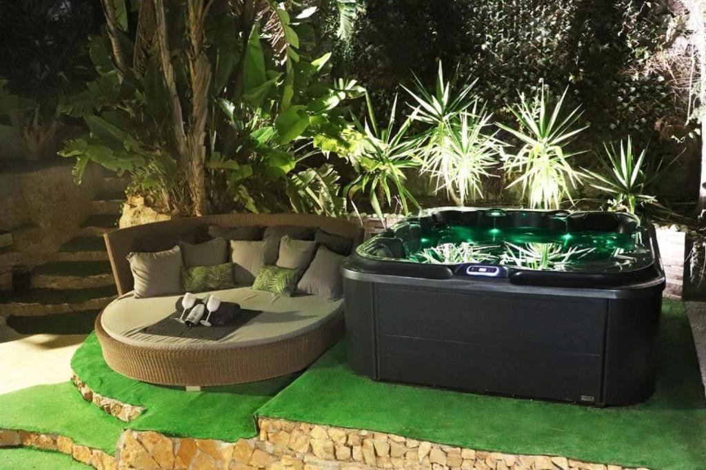 Luxury Jacuzzi Home & Terraces Малага Екстериор снимка
