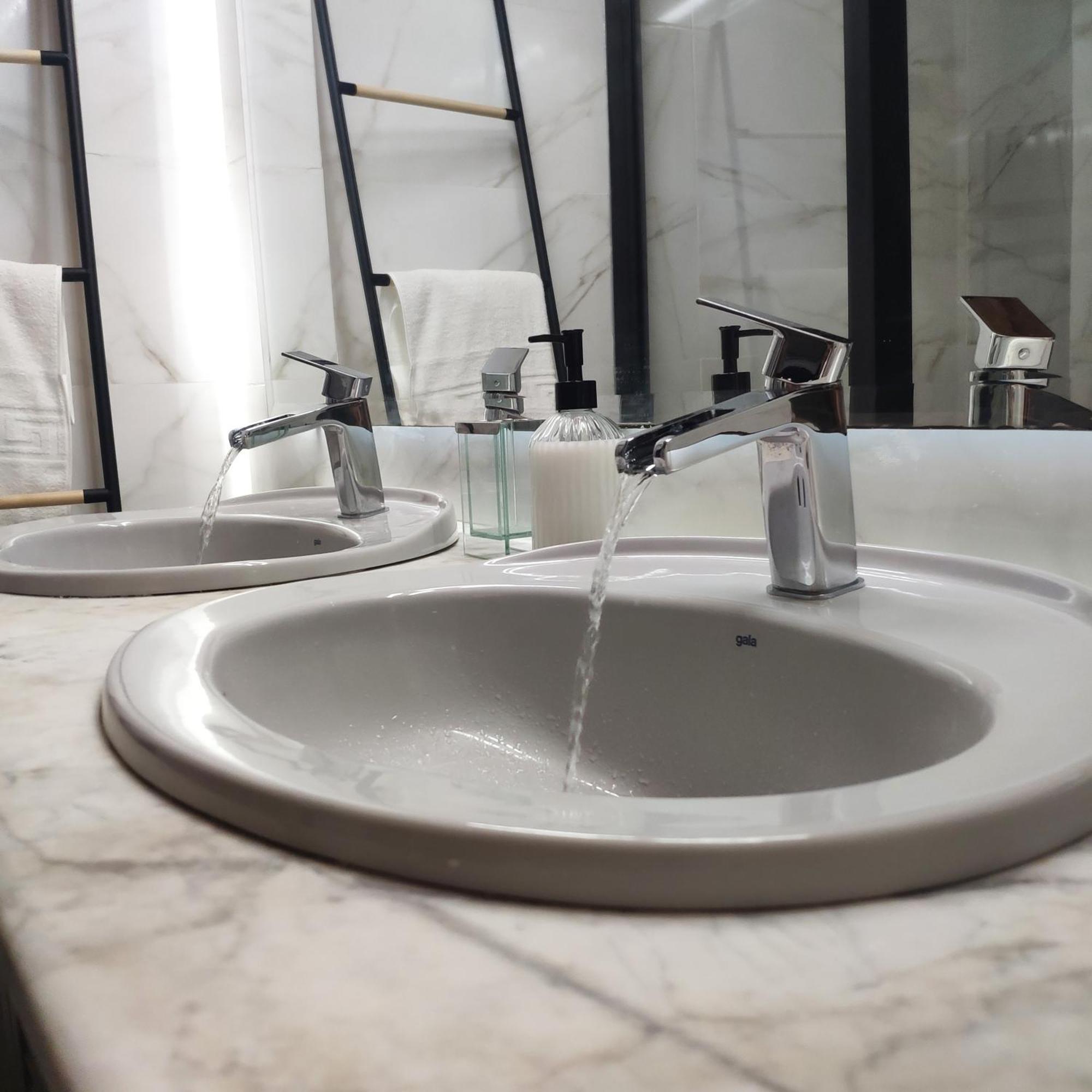 Luxury Jacuzzi Home & Terraces Малага Екстериор снимка